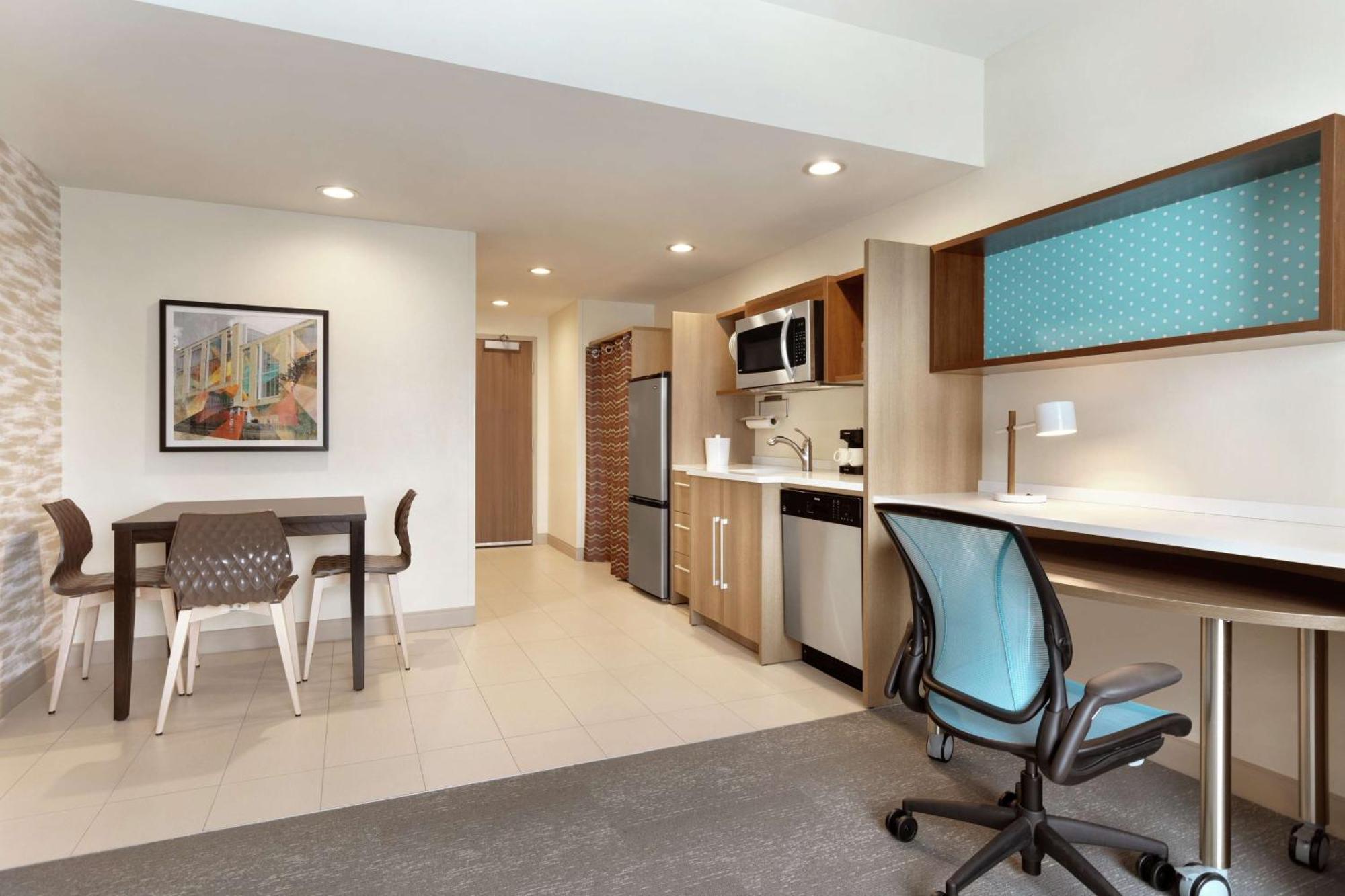Home2 Suites By Hilton New Brunswick, Nj Exteriör bild
