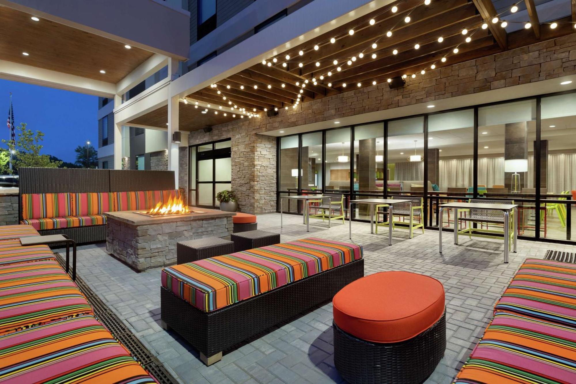 Home2 Suites By Hilton New Brunswick, Nj Exteriör bild