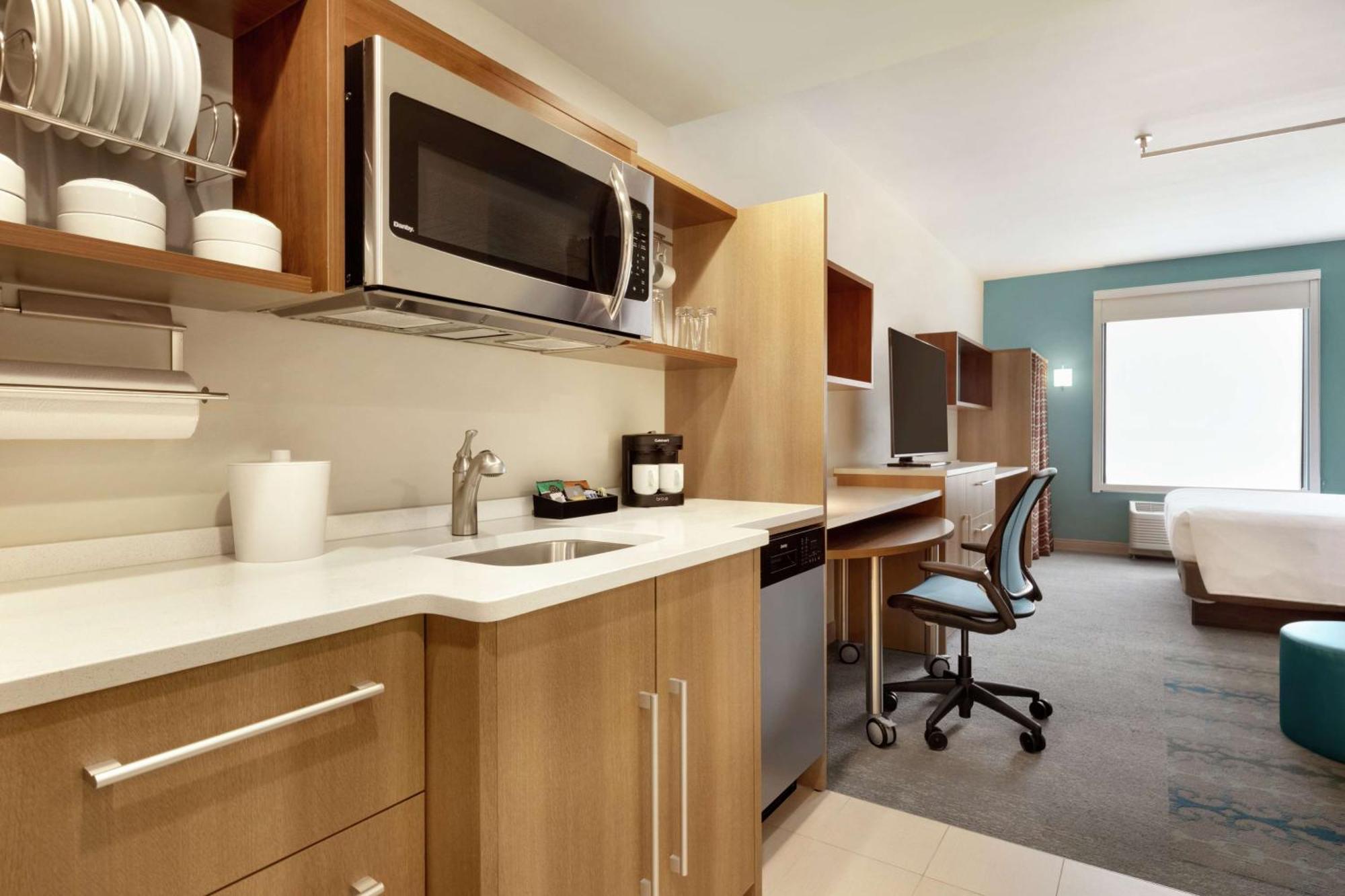 Home2 Suites By Hilton New Brunswick, Nj Exteriör bild