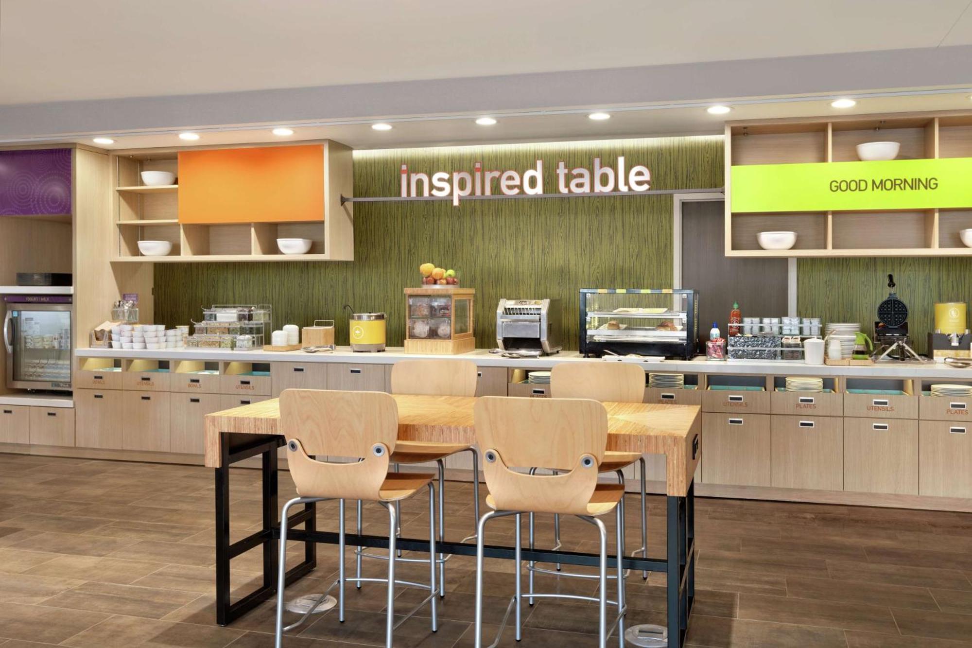 Home2 Suites By Hilton New Brunswick, Nj Exteriör bild