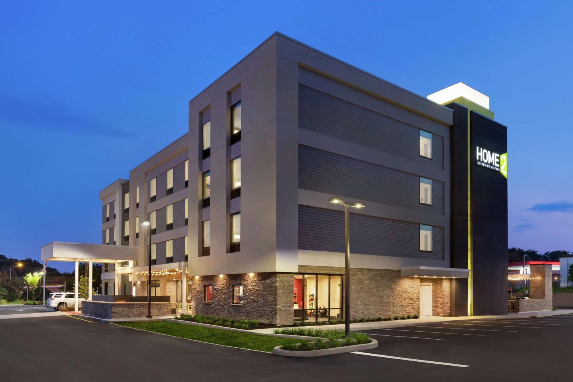 Home2 Suites By Hilton New Brunswick, Nj Exteriör bild